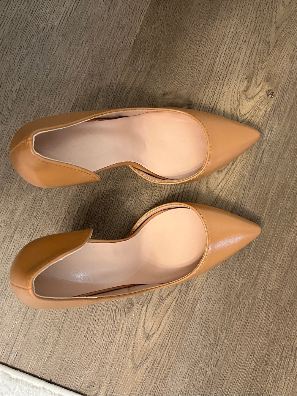Women's Pointed D'Orsay Flats in Camel